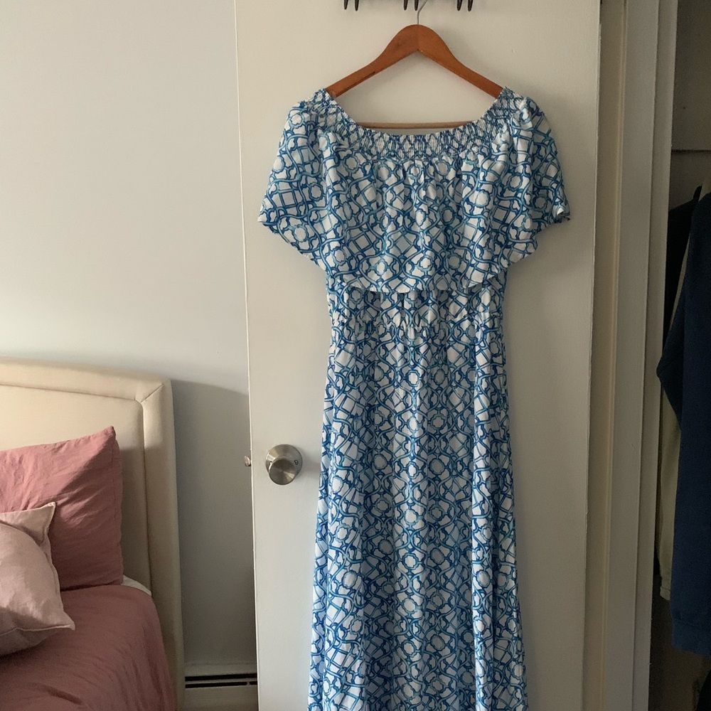 off-shoulder maxi dress- size Small (4/6)